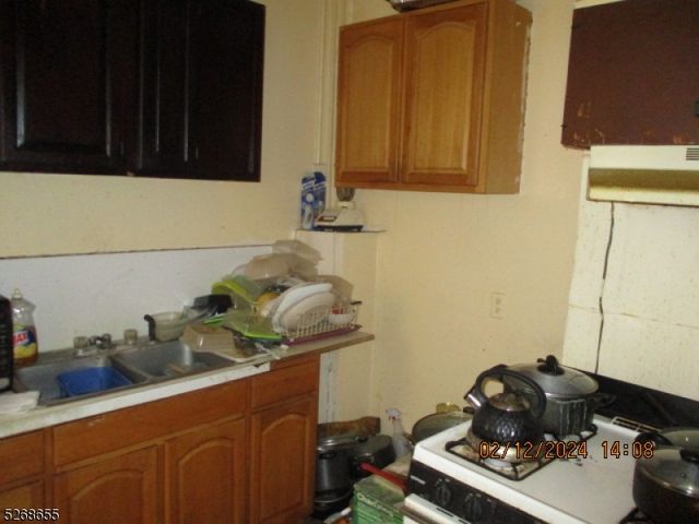 76 Marcy Ave, East Orange City, NJ 07017