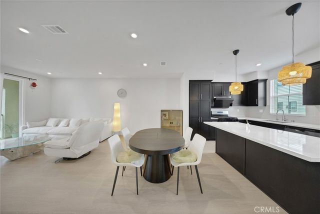 115 Colorado, Pomona, CA 91766