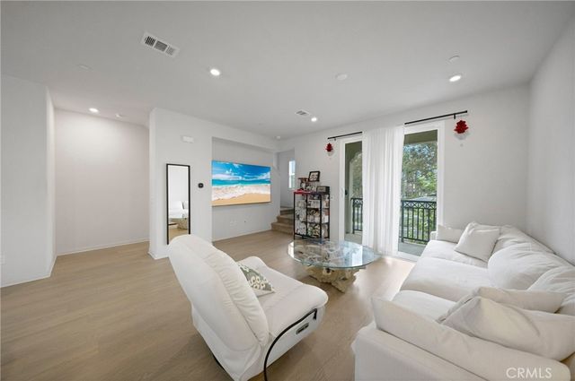 115 Colorado, Pomona, CA 91766