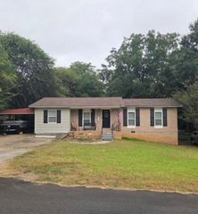 14 Mississippi Drive, Phenix City, AL 36869