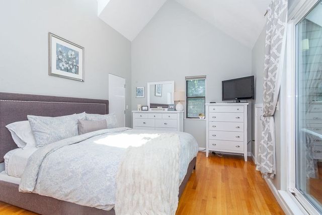129 Governor Winthrop Rd 1A, Somerville, MA 02145