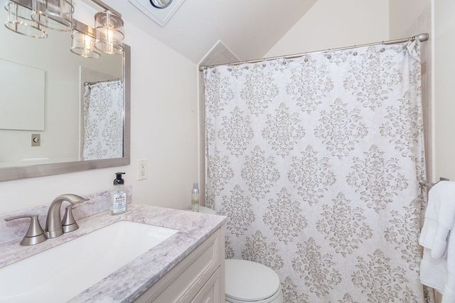 129 Governor Winthrop Rd 1A, Somerville, MA 02145