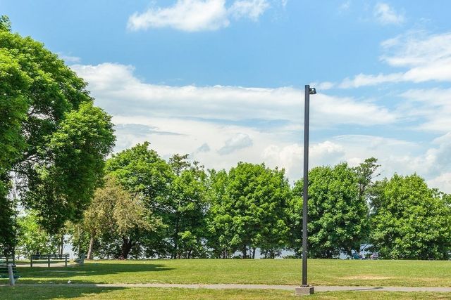 129 Governor Winthrop Rd 1A, Somerville, MA 02145