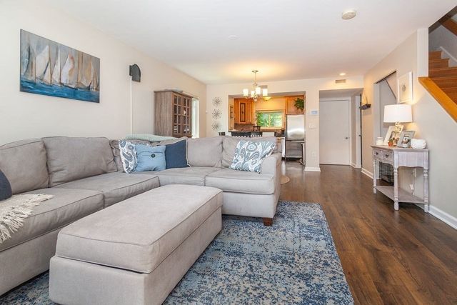 129 Governor Winthrop Rd 1A, Somerville, MA 02145