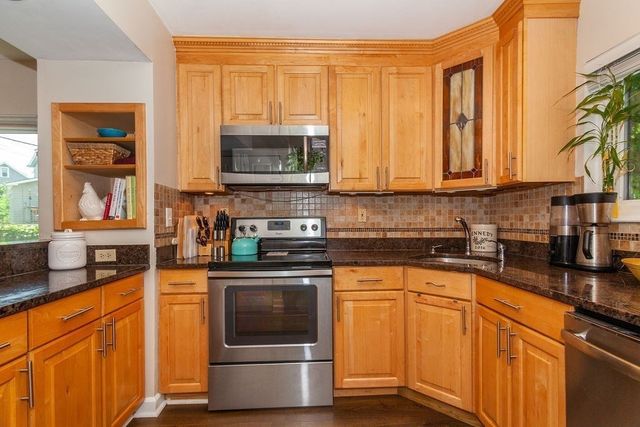 129 Governor Winthrop Rd 1A, Somerville, MA 02145