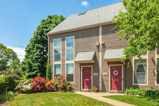 129 Governor Winthrop Rd 1A, Somerville, MA 02145