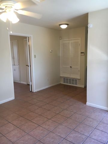 5213 Joe Sayers Ave 6, Austin, TX 78756