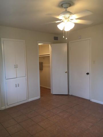 5213 Joe Sayers Ave 6, Austin, TX 78756