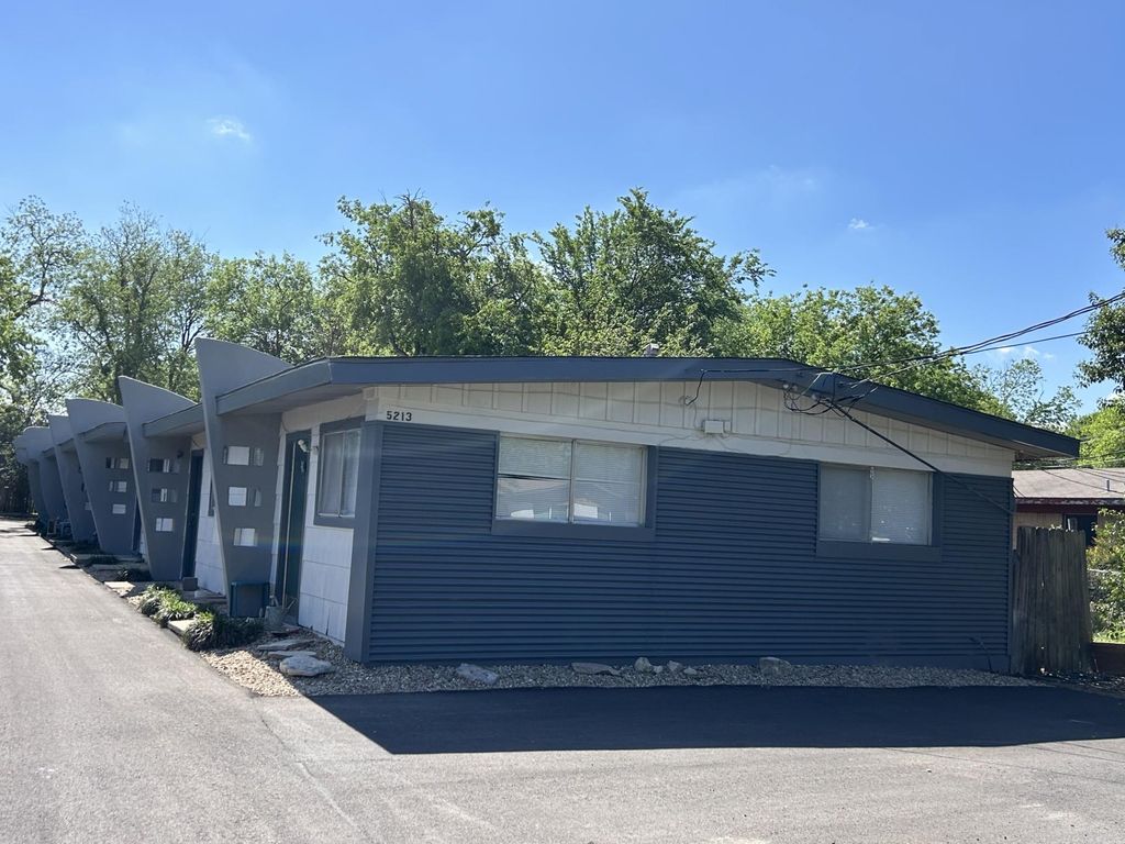 5213 Joe Sayers Ave 6, Austin, TX 78756