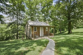 579 Blue Springs Rd, Sparta, TN 38583