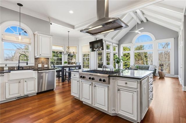160 Ansley Way, Roswell, GA 30075
