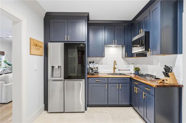 160 Ansley Way, Roswell, GA 30075