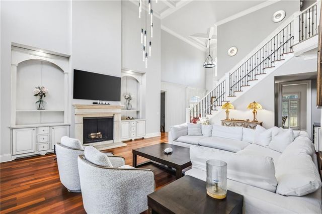 160 Ansley Way, Roswell, GA 30075