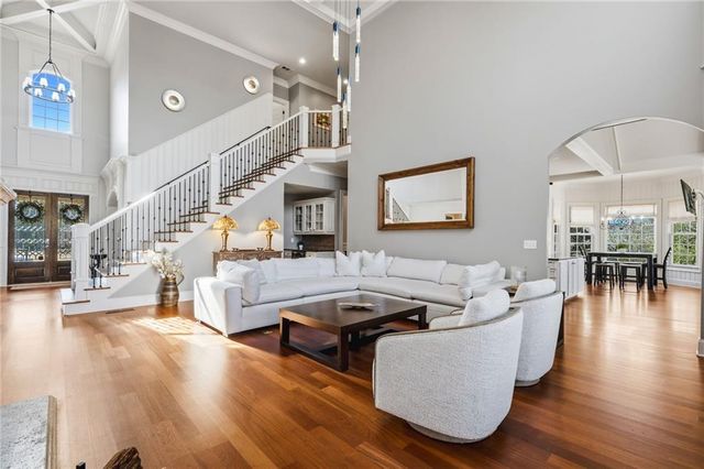 160 Ansley Way, Roswell, GA 30075