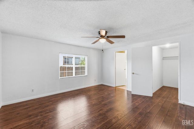 1301 Taft Hwy 92, Bakersfield, CA 93307