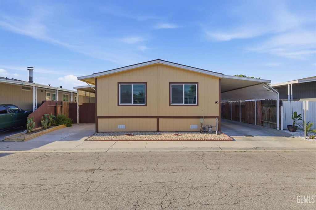 1301 Taft Hwy 92, Bakersfield, CA 93307