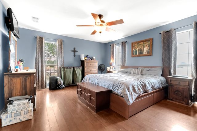 5304 E Line Road, Whitewright, TX 75491