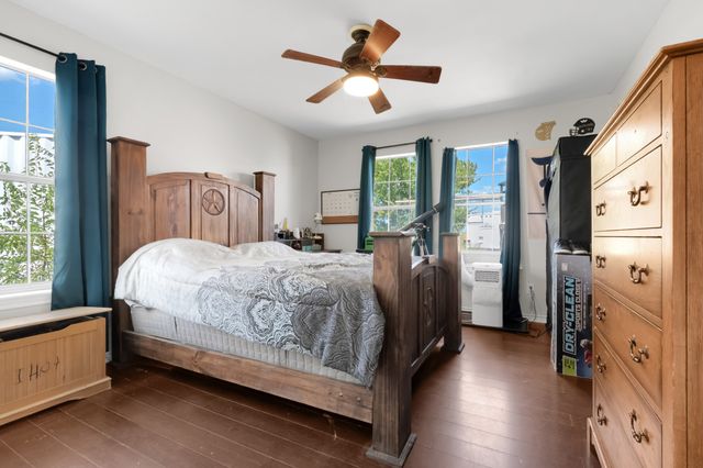 5304 E Line Road, Whitewright, TX 75491