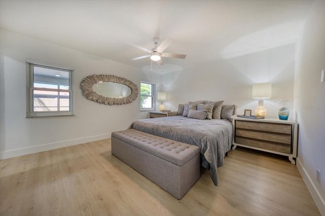 2031 TANGLEWOOD WAY NE, St Petersburg, FL 33702