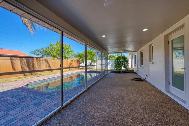 2031 TANGLEWOOD WAY NE, St Petersburg, FL 33702