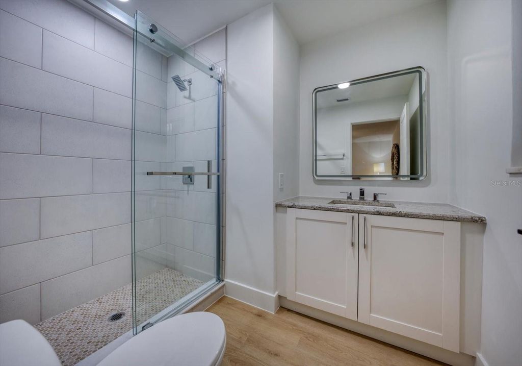 Image 14 of property listing at 2031 TANGLEWOOD WAY NE, St Petersburg, FL 33702