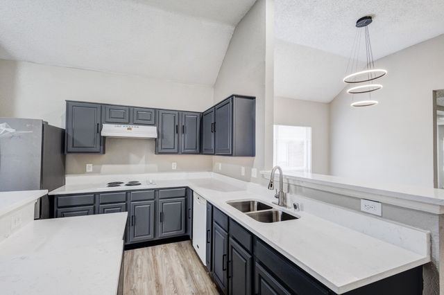 9049 Elbe Trail, Fort Worth, TX 76118