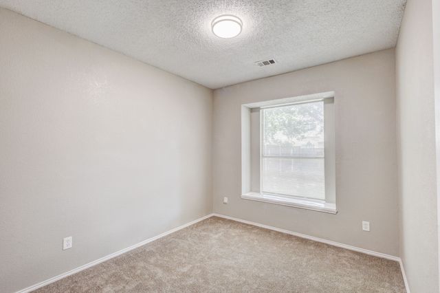 9049 Elbe Trail, Fort Worth, TX 76118