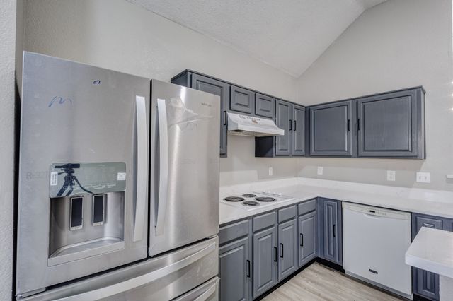 9049 Elbe Trail, Fort Worth, TX 76118