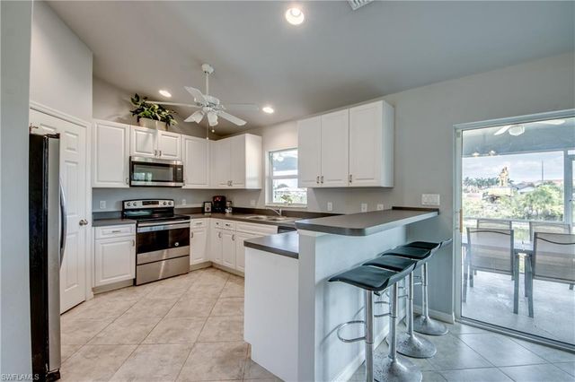 1725 NE 23rd ST, Cape Coral, FL 33909