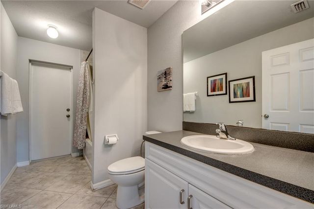1725 NE 23rd ST, Cape Coral, FL 33909
