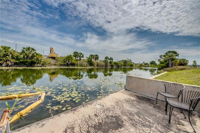 1725 NE 23rd ST, Cape Coral, FL 33909