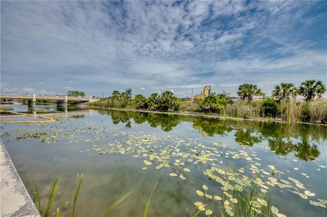1725 NE 23rd ST, Cape Coral, FL 33909