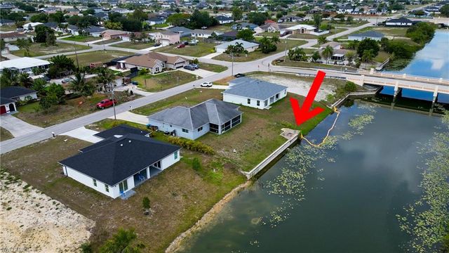 1725 NE 23rd ST, Cape Coral, FL 33909