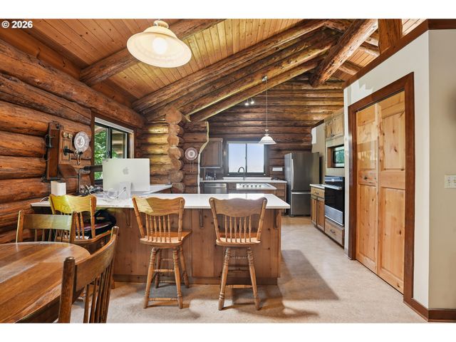 11900 Se ZION HILL Dr, Damascus, OR 97089