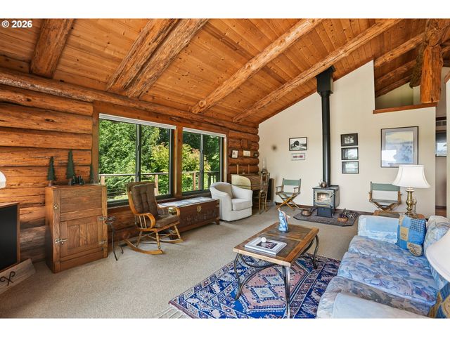 11900 Se ZION HILL Dr, Damascus, OR 97089
