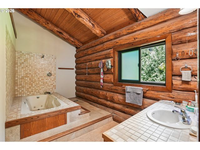11900 Se ZION HILL Dr, Damascus, OR 97089