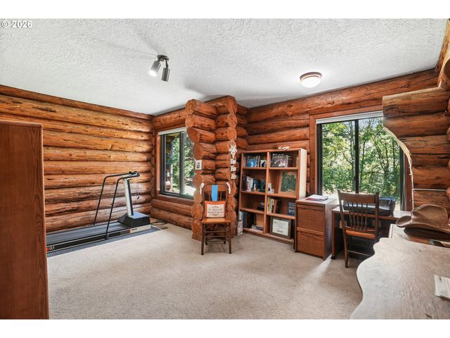 11900 Se ZION HILL Dr, Damascus, OR 97089