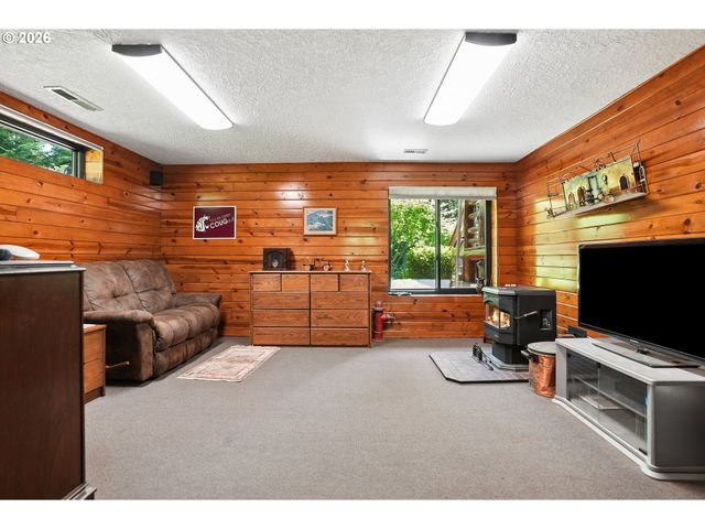 11900 Se ZION HILL Dr, Damascus, OR 97089