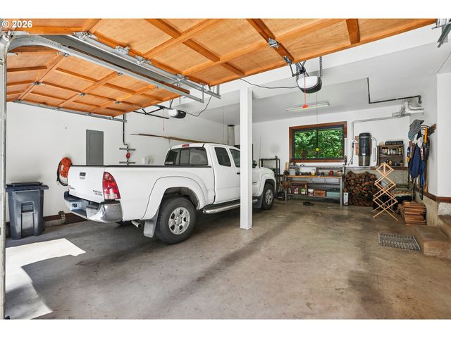 11900 Se ZION HILL Dr, Damascus, OR 97089