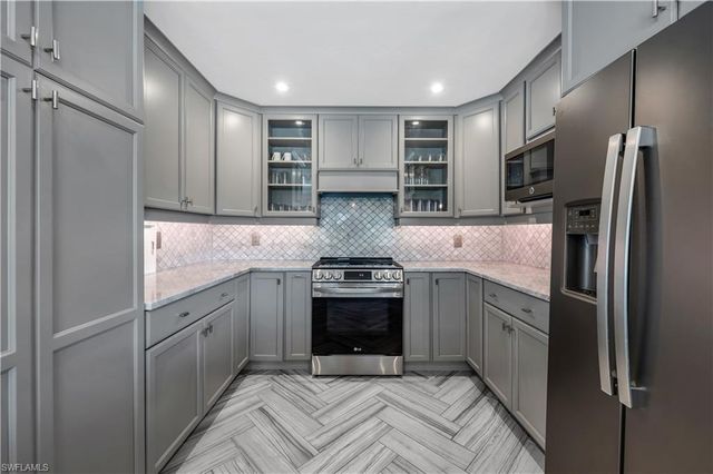 1966 Imperial Golf Course BLVD, Naples, FL 34110