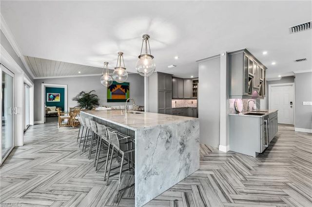 1966 Imperial Golf Course BLVD, Naples, FL 34110