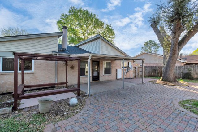 16814 Cobble Ridge Drive, Sugar Land, TX 77498