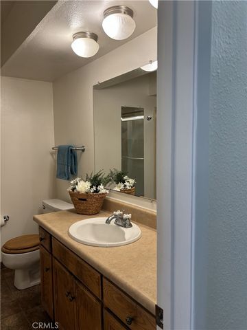 555 Vallombrosa Avenue 65, Chico, CA 95926