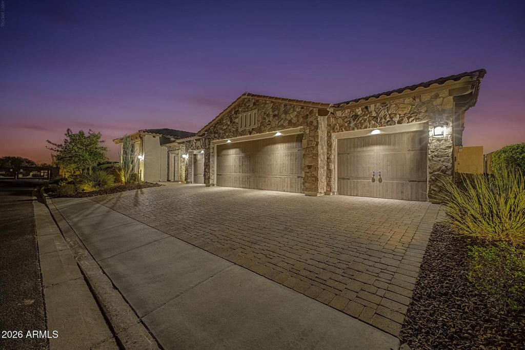1734 N LUTHER --, Mesa, AZ 85207 — photo 3