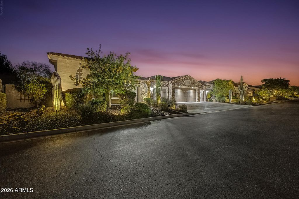 1734 N LUTHER --, Mesa, AZ 85207 — photo 4