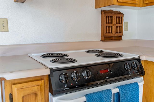 1804 Ipswich Way, Modesto, CA 95358