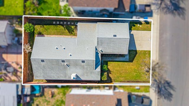 1804 Ipswich Way, Modesto, CA 95358