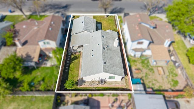 1804 Ipswich Way, Modesto, CA 95358