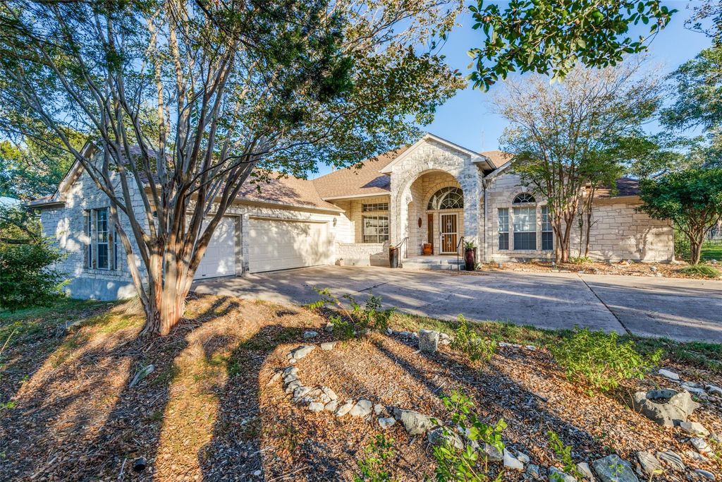 6901 W Bright Star LN W, Austin, TX 78736