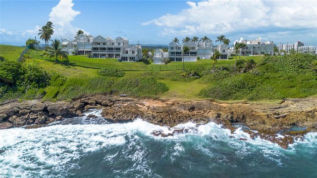 J6 COSTA DORADO J6, Dorado, PR 00646